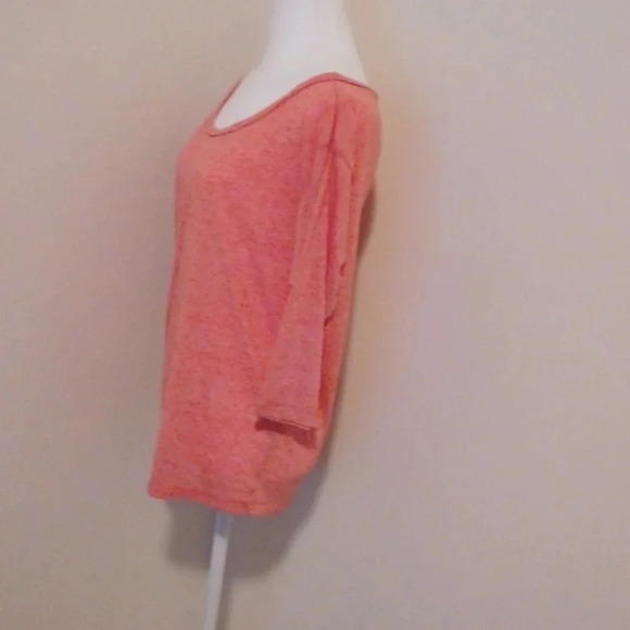 🍭🌺Pink top with 3/4 sleeves - Picture 4 of 7